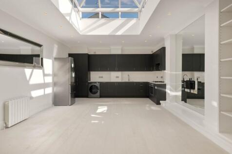 Kitchen/Reception