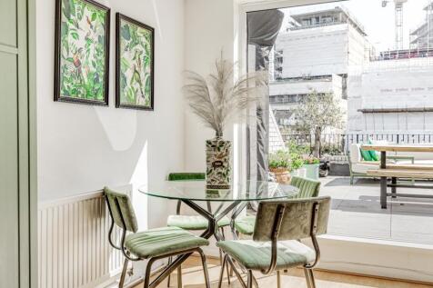 Kitchen/Lounge