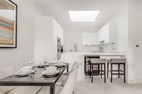Kitchen Dining Area