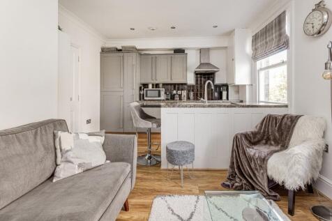 Reception/Kitchen