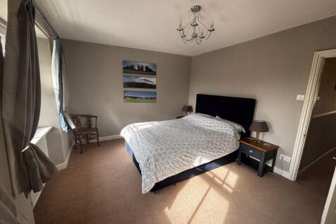 Front bedroom