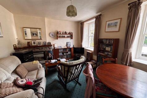 Flat 8 living room