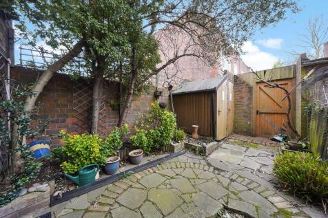 Private garden 