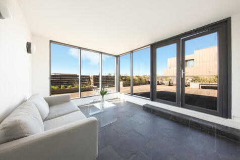 Communal sun room
