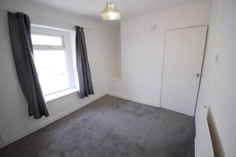 Bedroom (front)
