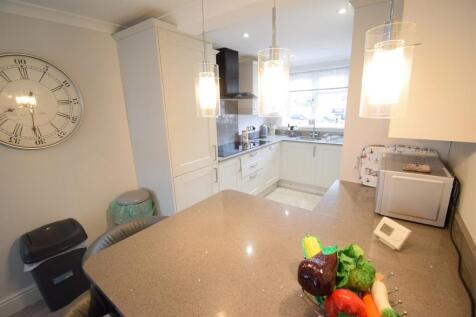 Kitchen/Breakfast Ba