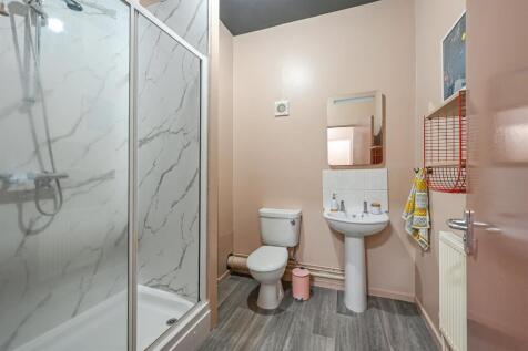 Communal Shower Room