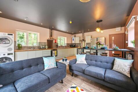 Communal Lounge Area