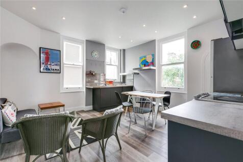 Kitchen/Reception