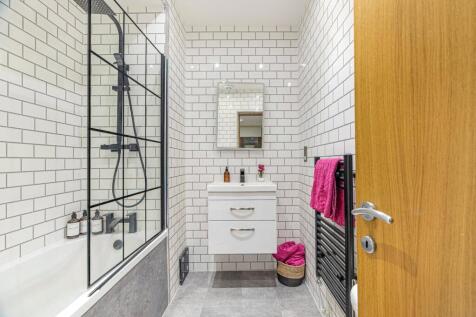 En Suite Bathroom