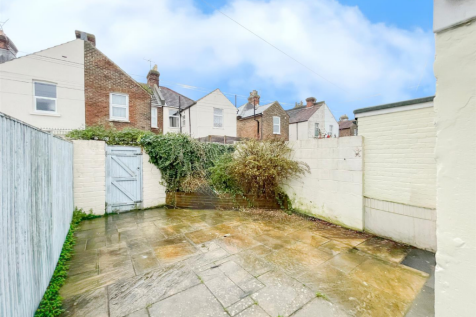 Untitled design - 2025-12-19T163645.701.png