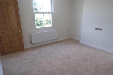 126MS-dining room-2.JPG