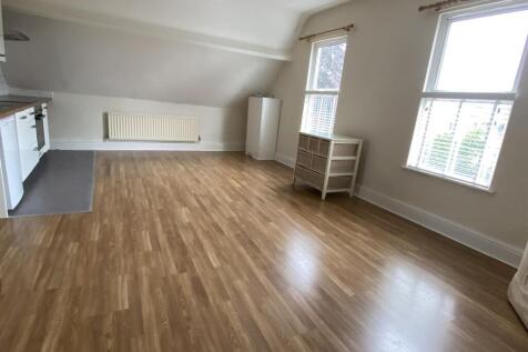 Open plan living/dining kitchen
