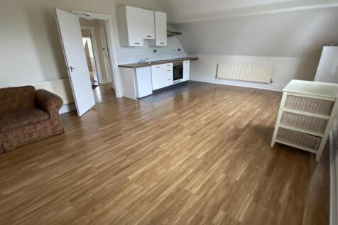 Open plan living/dining kitchen