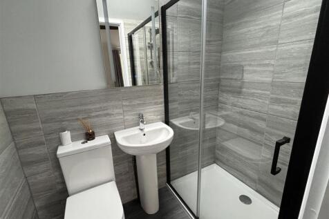 Ensuite shower room
