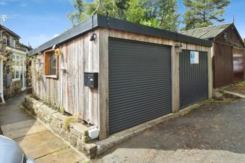 dd3689ac-Garage