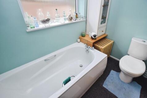 18bf3b91-Bathroom...