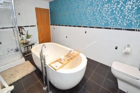 9fcffb87-Bathroom