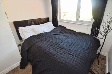 2e8ee6b8-Bedroom ...