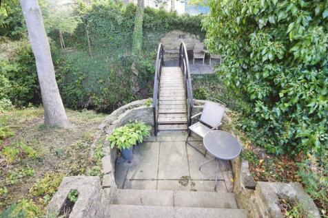 85a240b3-Garden 2...