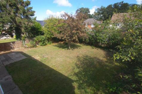 GARDEN1.jpg