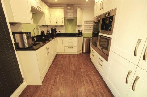 KITCHEN1.jpg