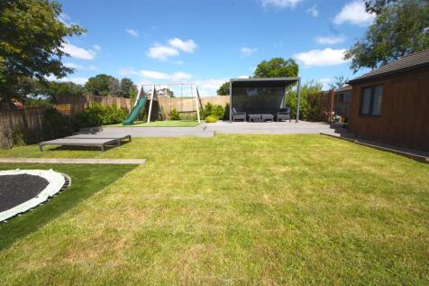 GARDEN 4.jpg