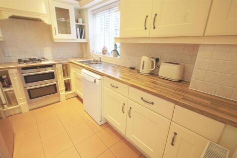 KITCHENNEW1.jpg