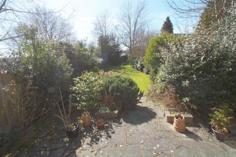 PATIO1.jpg