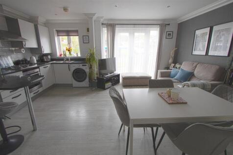lounge2.jpg