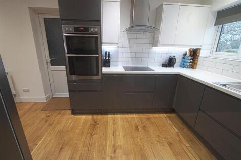 KITCHEN1.jpg