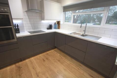 KITCHEN2.jpg