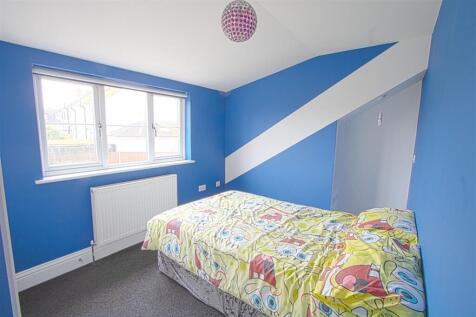 bed 4.jpg