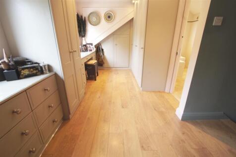DRESSING AREA