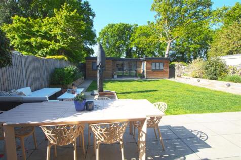 GARDEN 3.jpg