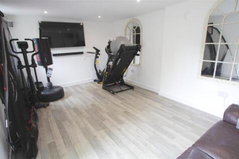 GYM.jpg