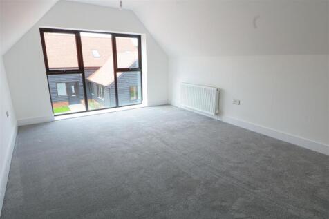 BEDROOM2.jpg