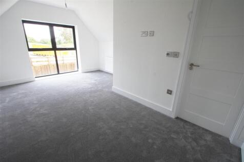 BEDROOM11.jpg