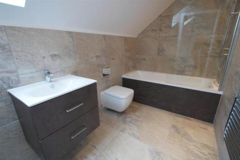 ENSUITE 1.jpg