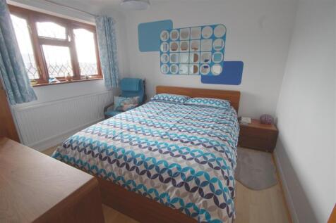 BEDROOM 3.jpg