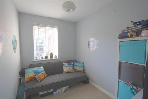 bed 4.jpg