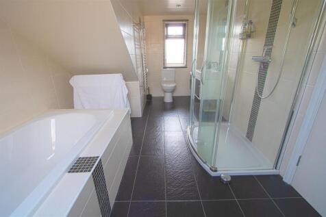 ENSUITE1.jpg