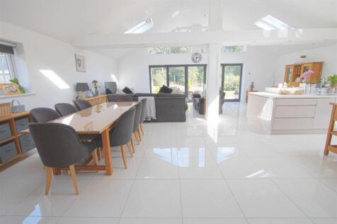 KITCHEN3.jpg