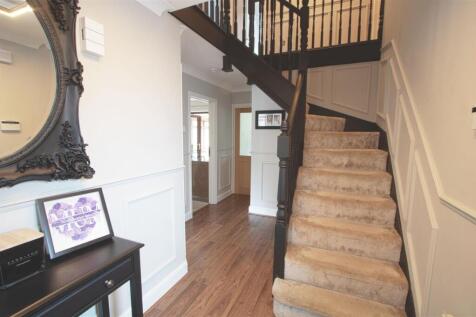ENTRANCE HALL.jpg
