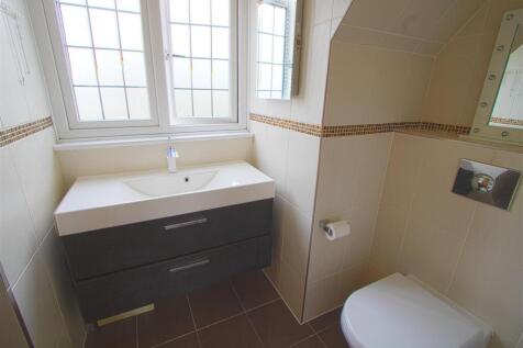ENSUITE2.jpg