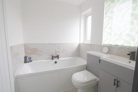 BATH  SHOWER 2.jpg