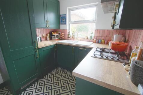 KITCHEN.jpg