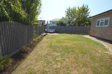 GARDEN1.jpg