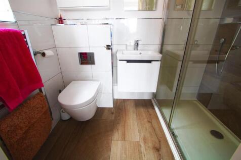 ENSUITE2.jpg