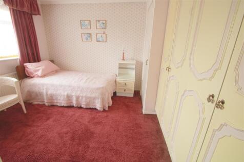 BEDROOM ONE.jpg